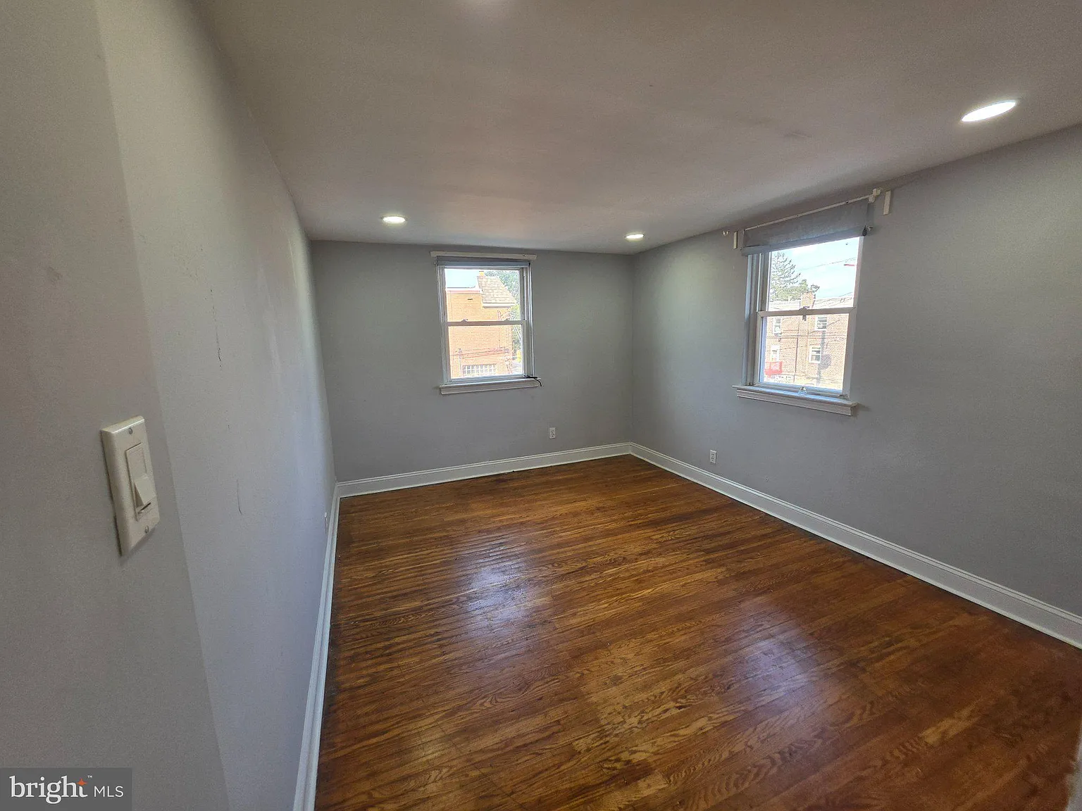 1 bed, 1.0 bath, 1152 sqft, $1,300 — Photo 4