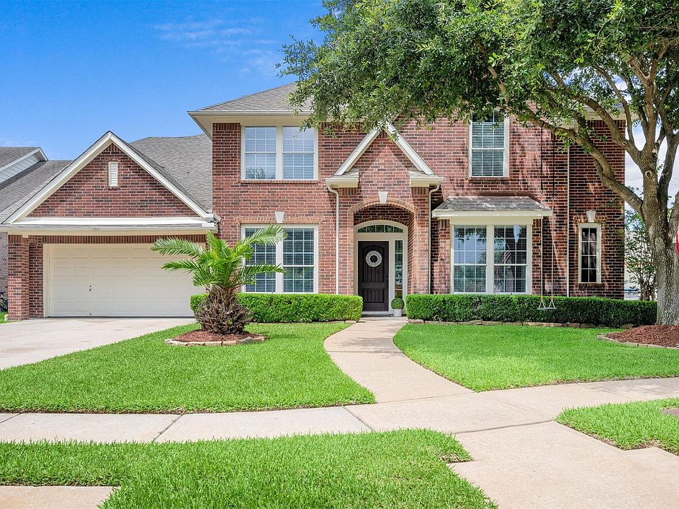 1st image of 15806 Bishops Glen Ln