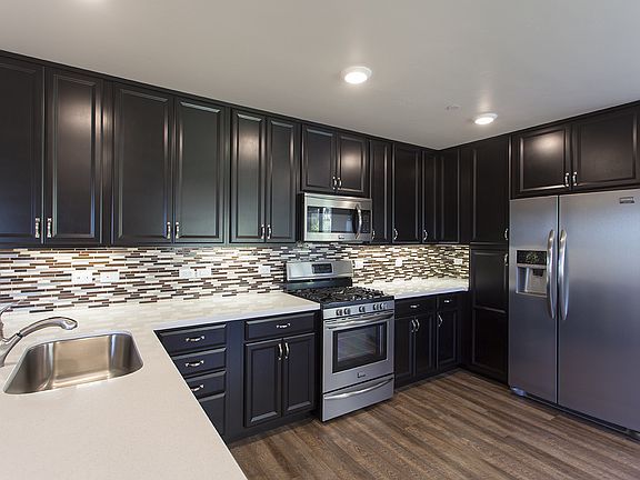3rd image of 5968-78 Lauretta St #5978