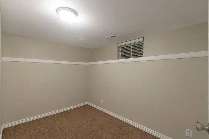 2 bed, 1.0 bath, 768 sqft, $1,100 — Photo 4
