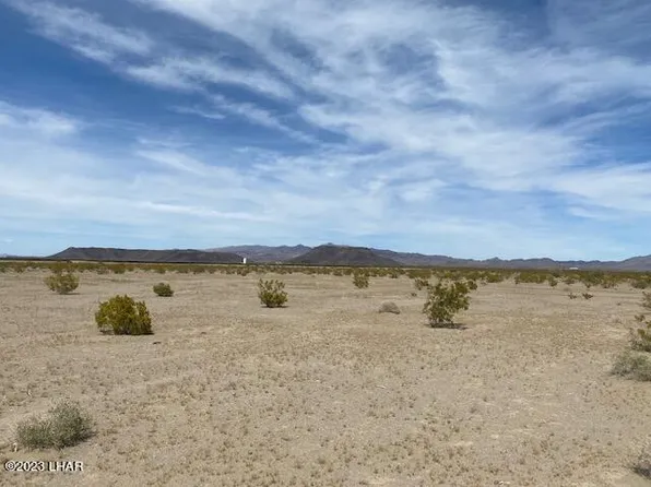 41647 S McVay Rd, Salome, AZ 85348