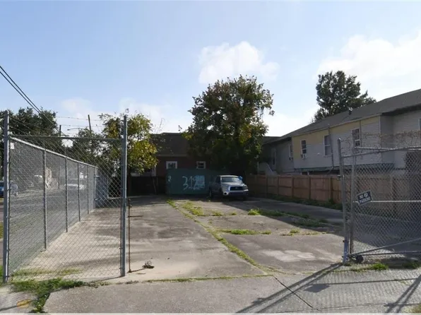 3700 Lasalle St, New Orleans, LA 70115