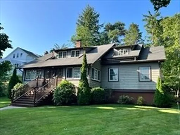 42 Locust St, Marblehead, MA 01945