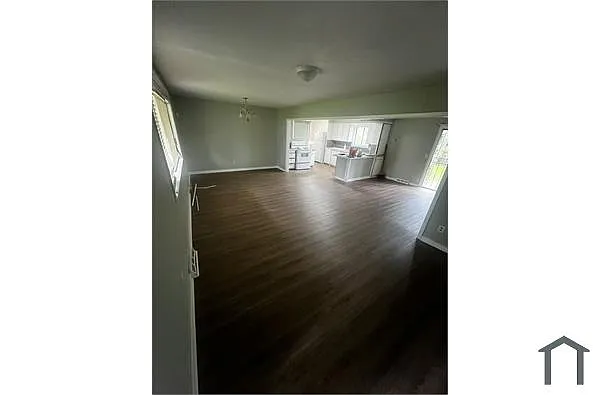 Building Photo - 2068 Camellia Ln