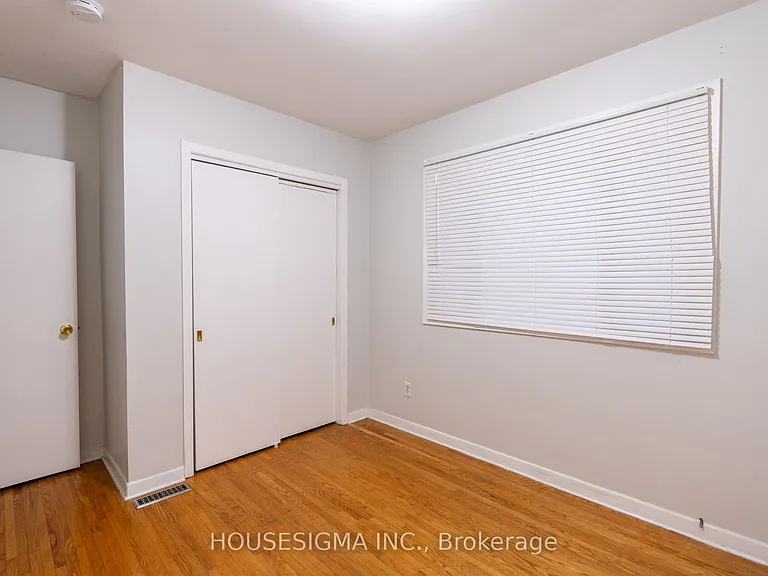 1 Cherrylane Dr N — Photo 16