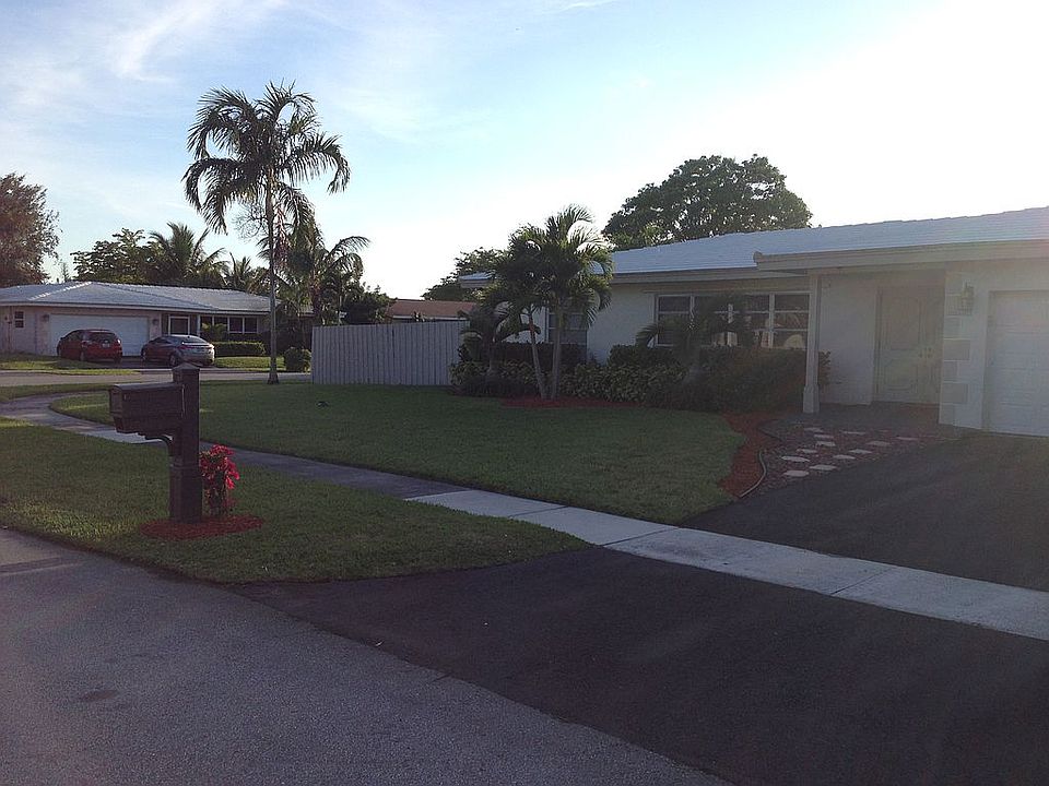 1st image of 8009 NW 72nd Ave