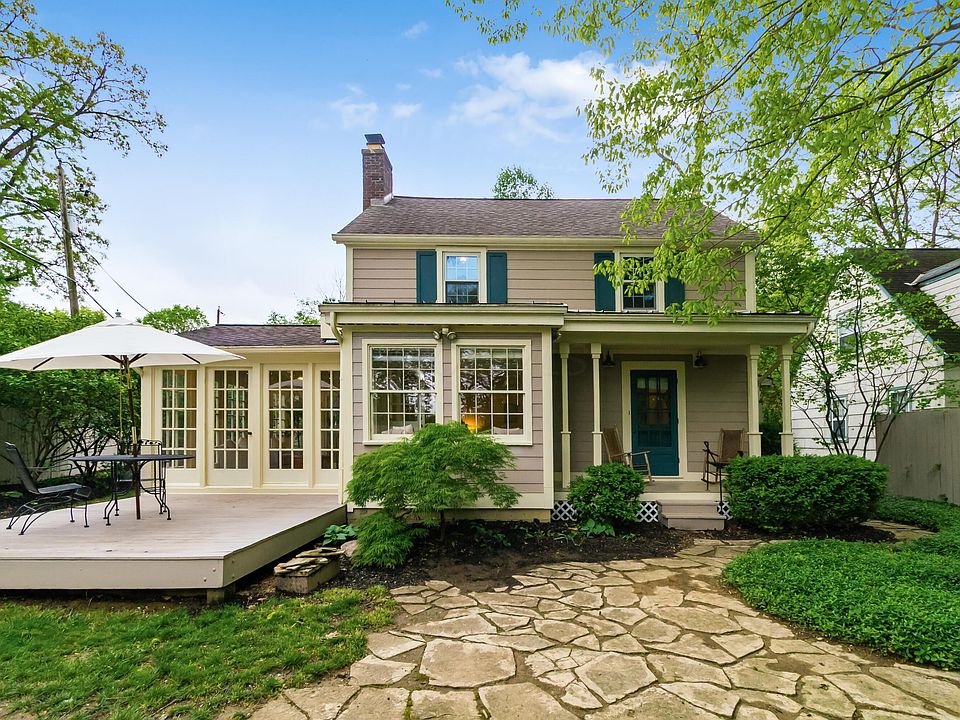 1st image of 697 Overbrook Dr