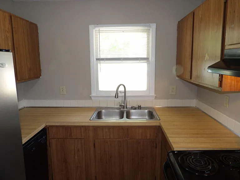 115 Potomac Ct #A — Photo 14