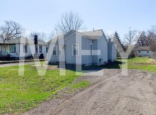 2152 E Schumacher St, Burton, MI