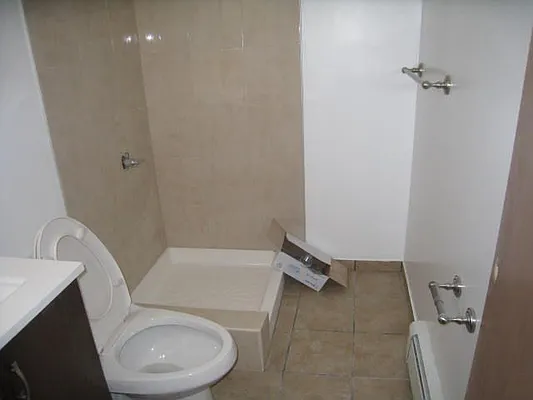 Rented by Alexiou Realty | media 6