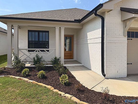 2nd image of 112 Applegrove Ln