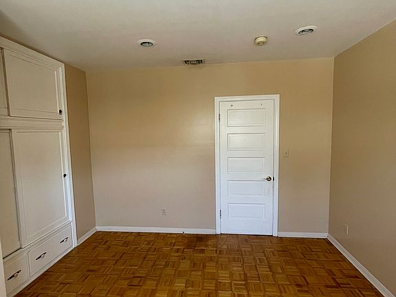 4th image of 1120 N Hill Ave