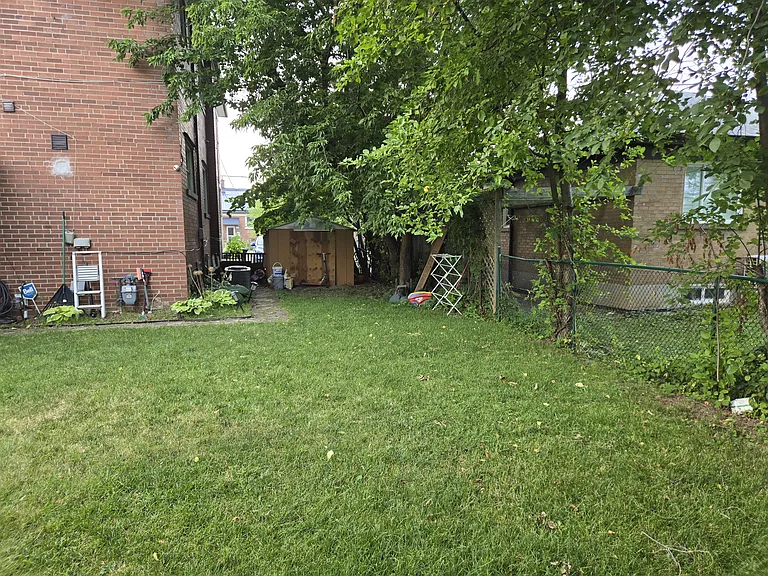 Midland Ave — Photo 24