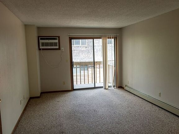 5th image of 1050 Newton Rd APT 6