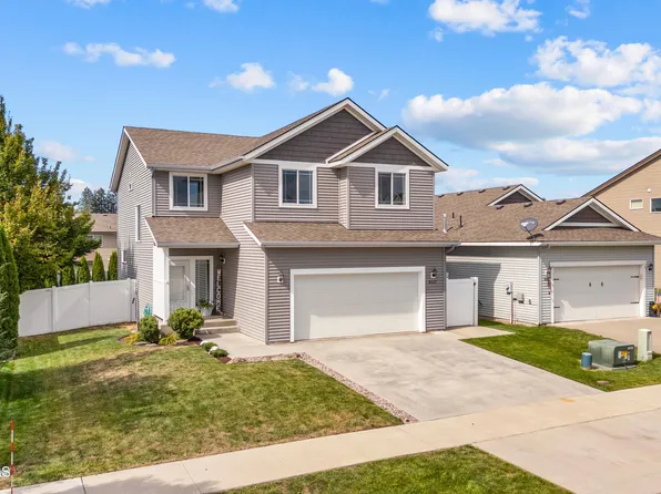 8227 N Wentworth St, Post Falls, ID 83854