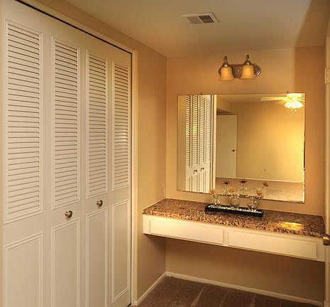 4th image of 5468 W Laurie Ln