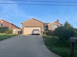 4041 Payne Koehler Rd, New Albany, IN 47150