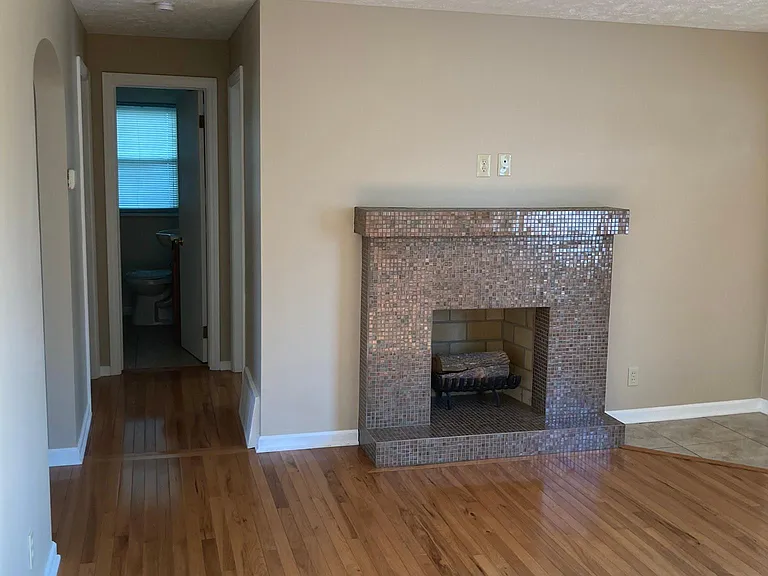 1605 Richmond Rd — Photo 21
