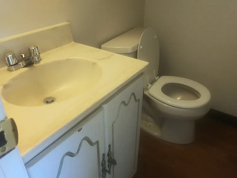 19 Sunset Ave — Photo 8