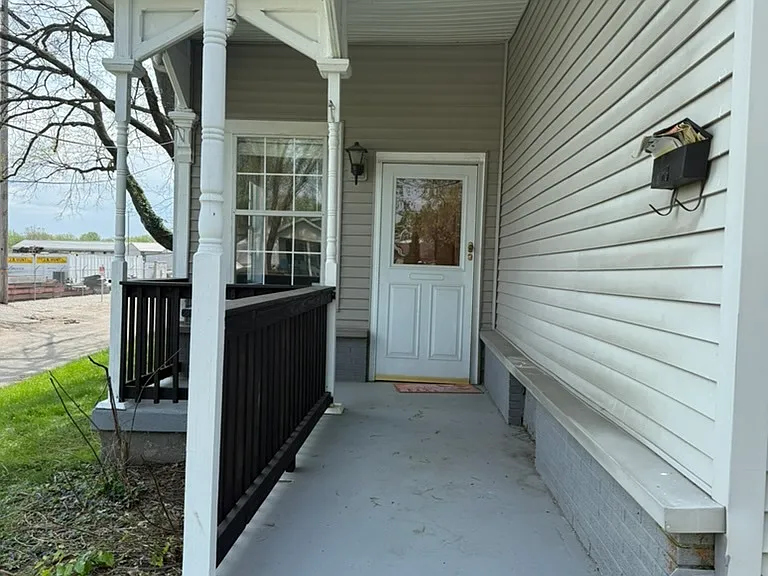 1740 E Market St — Photo 3