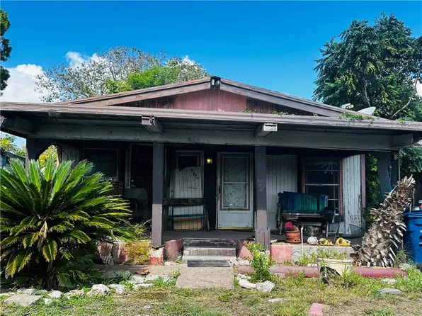 805 Omaha Dr, Corpus Christi, TX 78408