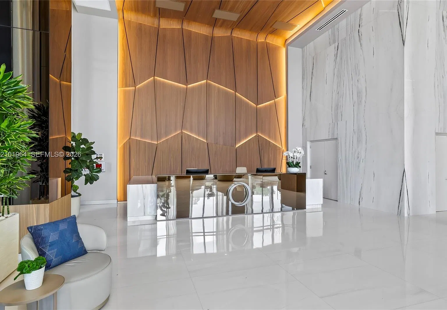 Oasis Hallandale West — Photo 3