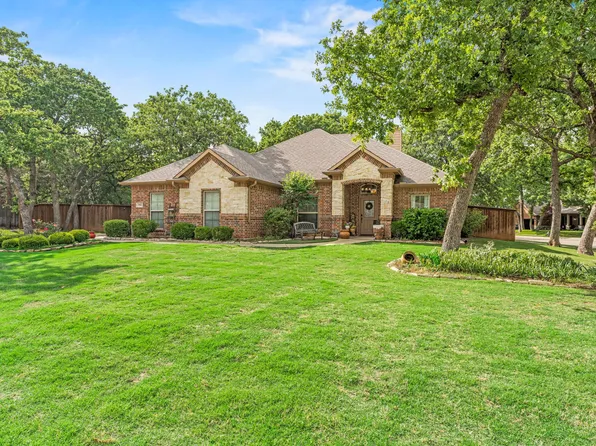 705 Royal Oak Ct, Burleson, TX 76028
