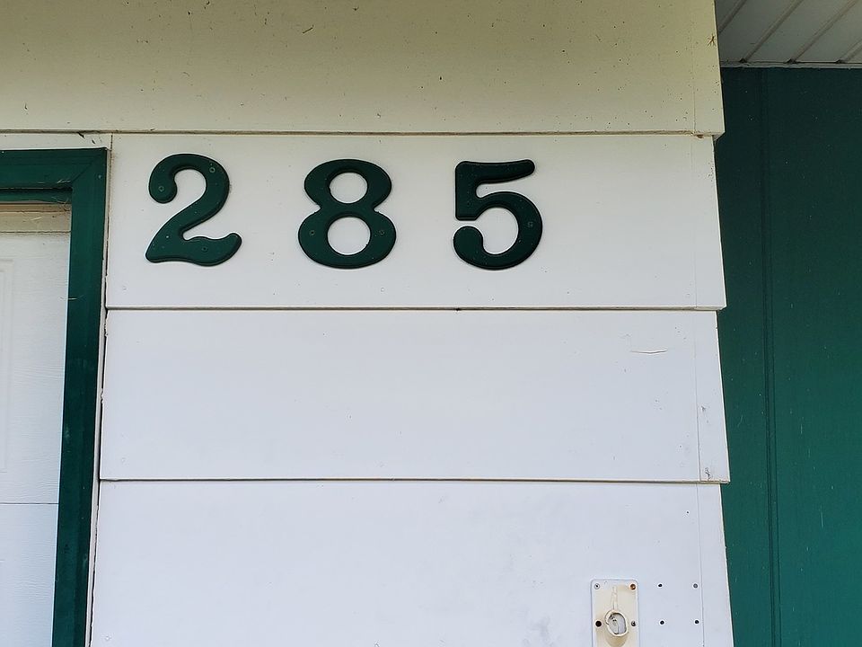 2nd image of 285 Tollview Ter