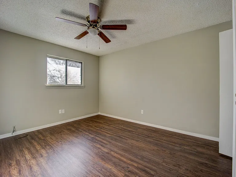 The Dogwood: 1 & 2 Bedroom Apartments — Photo 18