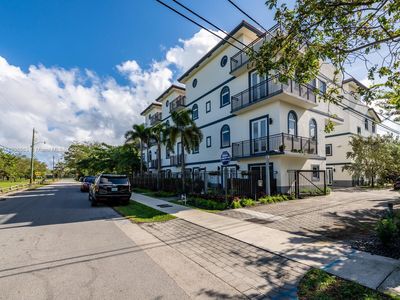 820 NE 7th St #G, Fort Lauderdale, FL, 33304