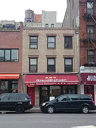172 Eighth Avenue in Chelsea