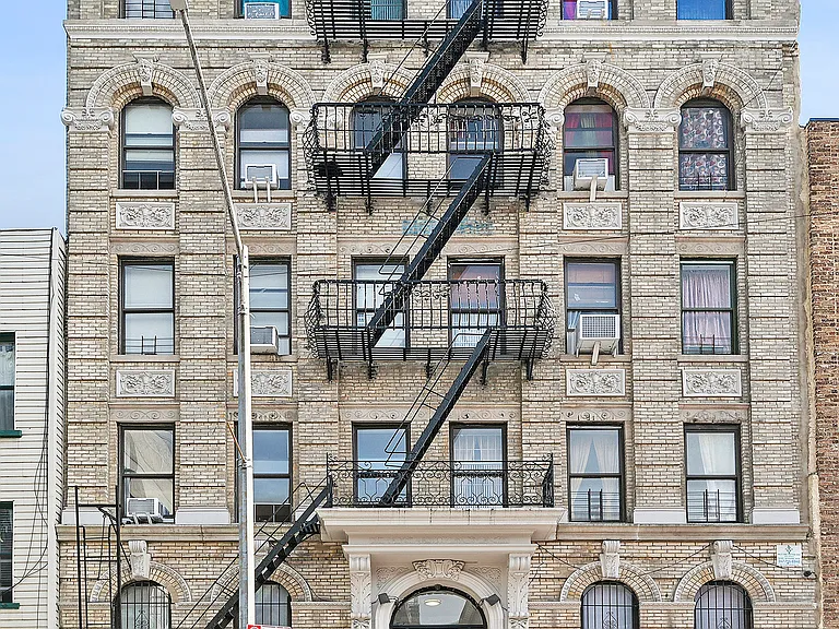 108 Seigel St #14 — Photo 5