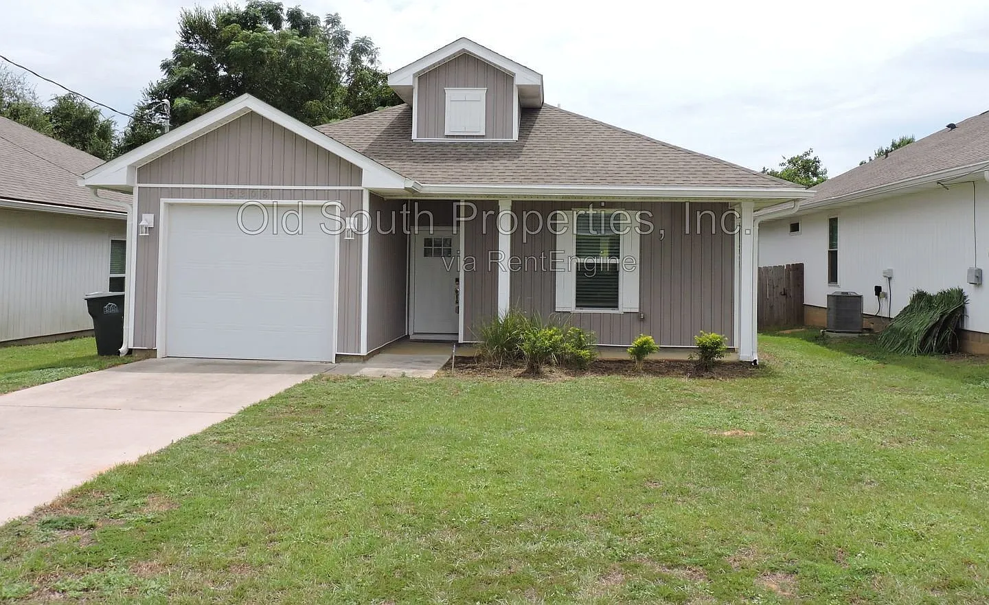 3 bed, 2.0 bath, 1194 sqft, $1,950 — Photo 1