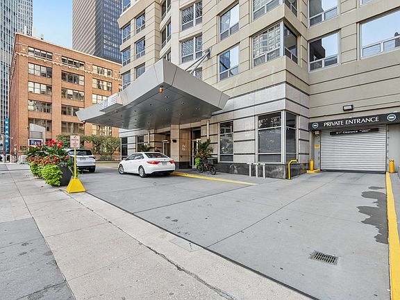 3rd image of 440 N Wabash Ave APT 4610