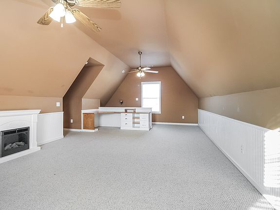 4th image of 942 Cranford Hollow Rd
