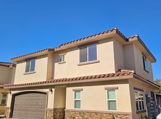 10977 Wright Rd, Lynwood, CA 90262