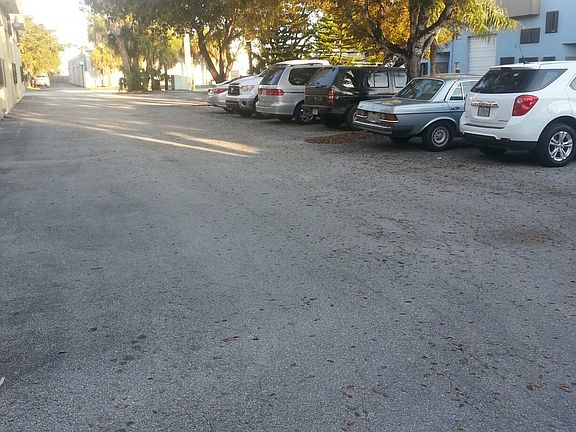 3rd image of 12248 SW 131st Ave