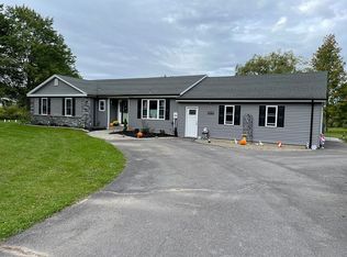 1240 Girdle Rd, Elma, NY 14059