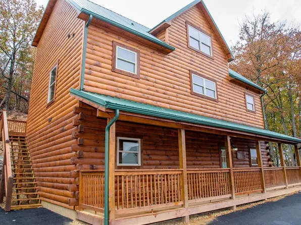 826 String Run Way, Pigeon Forge, TN 37863