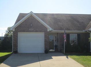 12419 Springmeadow Dr, Louisville, KY 40229