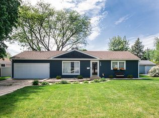 125 S Rosedale Ave, Aurora, IL 60506