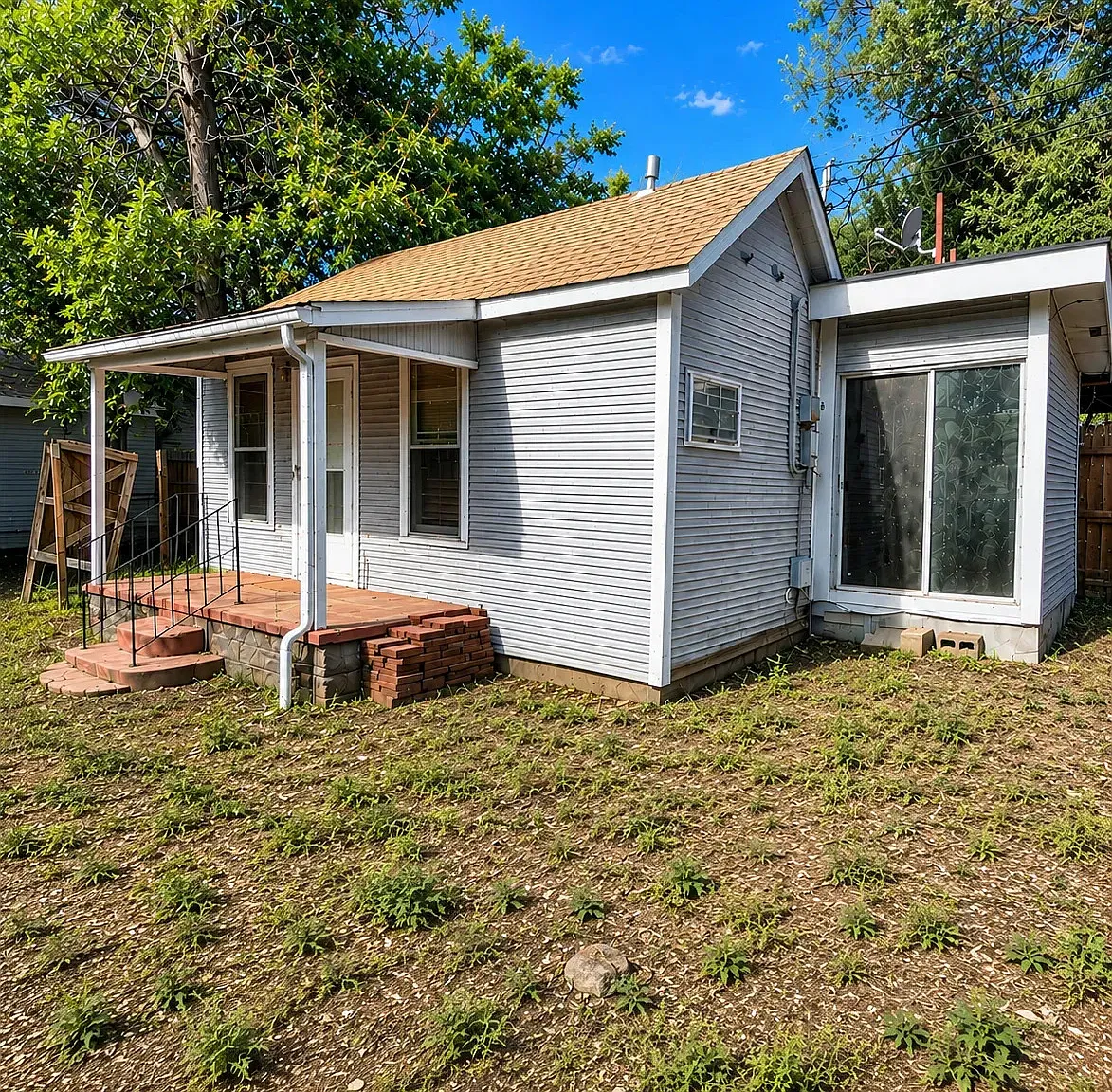 2 bed, $1,600 — Photo 1