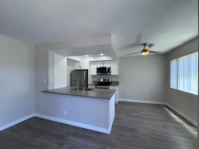 Coronado House — Photo 1
