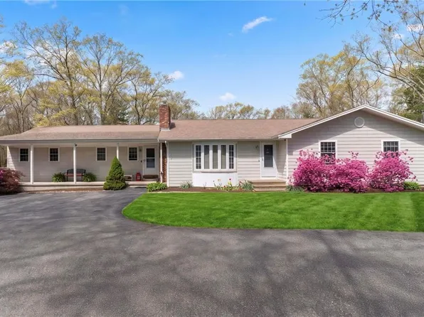34 Smith St, Rehoboth, MA 02769
