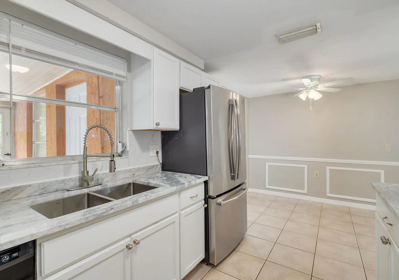 3304 Bluebird Dr — Photo 1