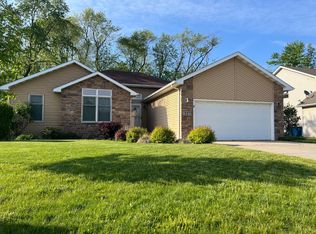 227 Fairchild Dr, Burns Harbor, IN 46304