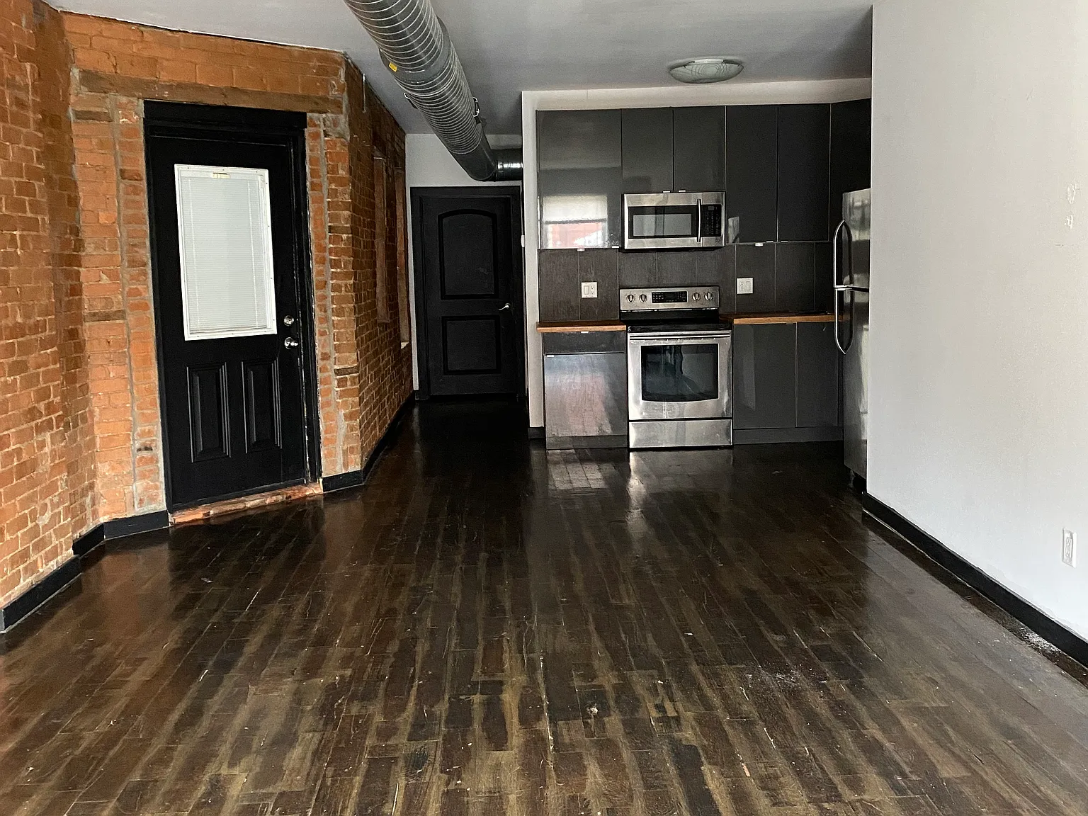 1 bed, 1000 sqft, $1,475 — Photo 2