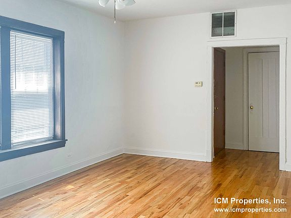 5th image of 3527.51 N Broadway St #3E