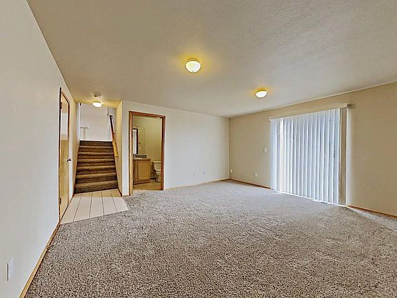 4th image of 8403 76th Ave NE