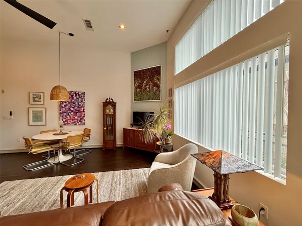 3311 Yupon St APT 315, Houston, TX 77006